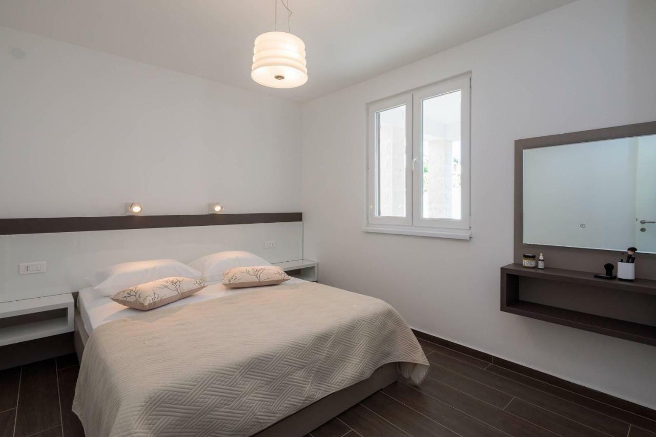 Apartmani Kos D Supetar Kültér fotó